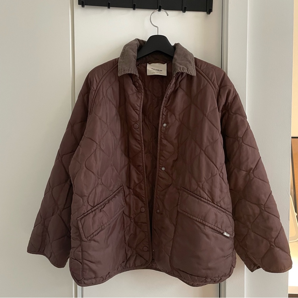 pull & bear oversized padded quilted jacket with corduroy collar
